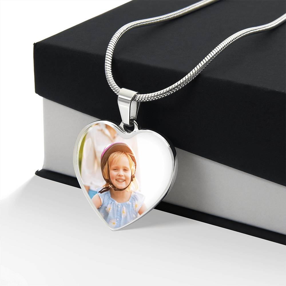 ✨ Timeless Elegance Crystal Pendant Necklace – A Gift She'll Treasure Forever ✨